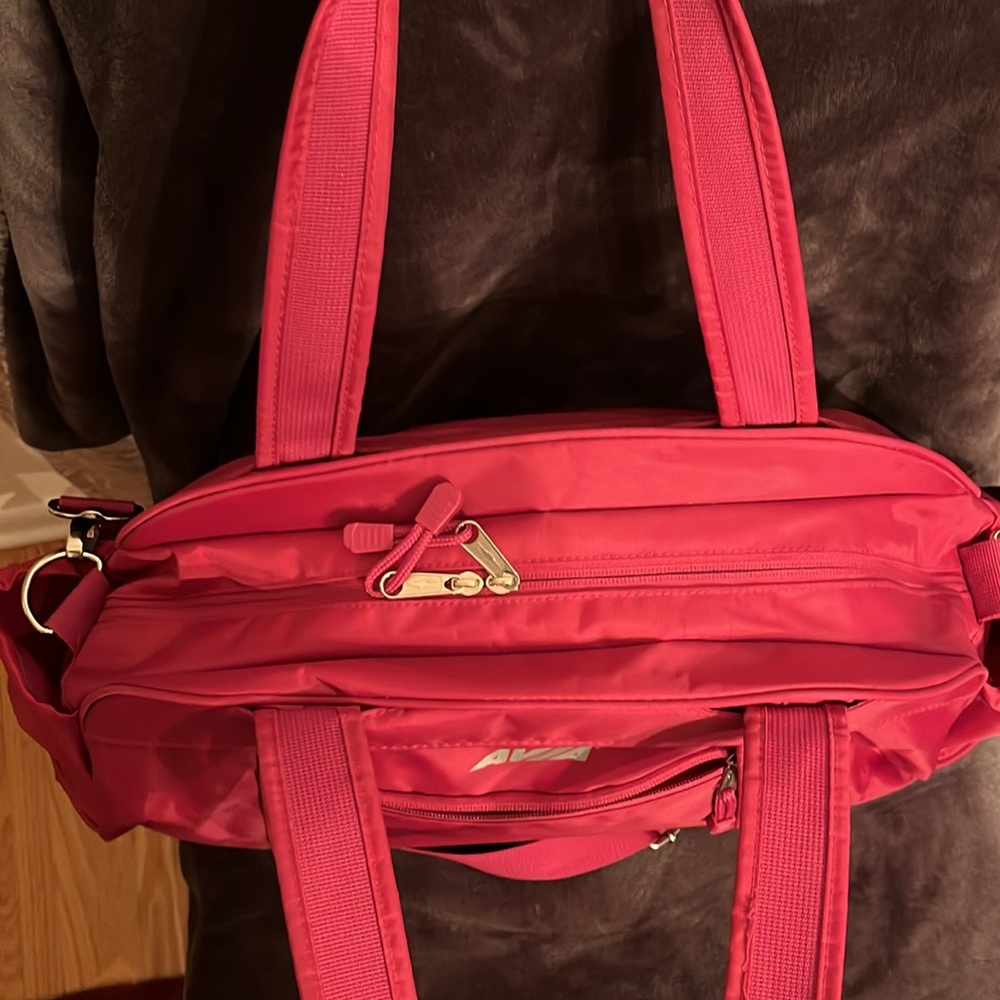 Avia magenta gym or travel bag - Picture 2 of 7